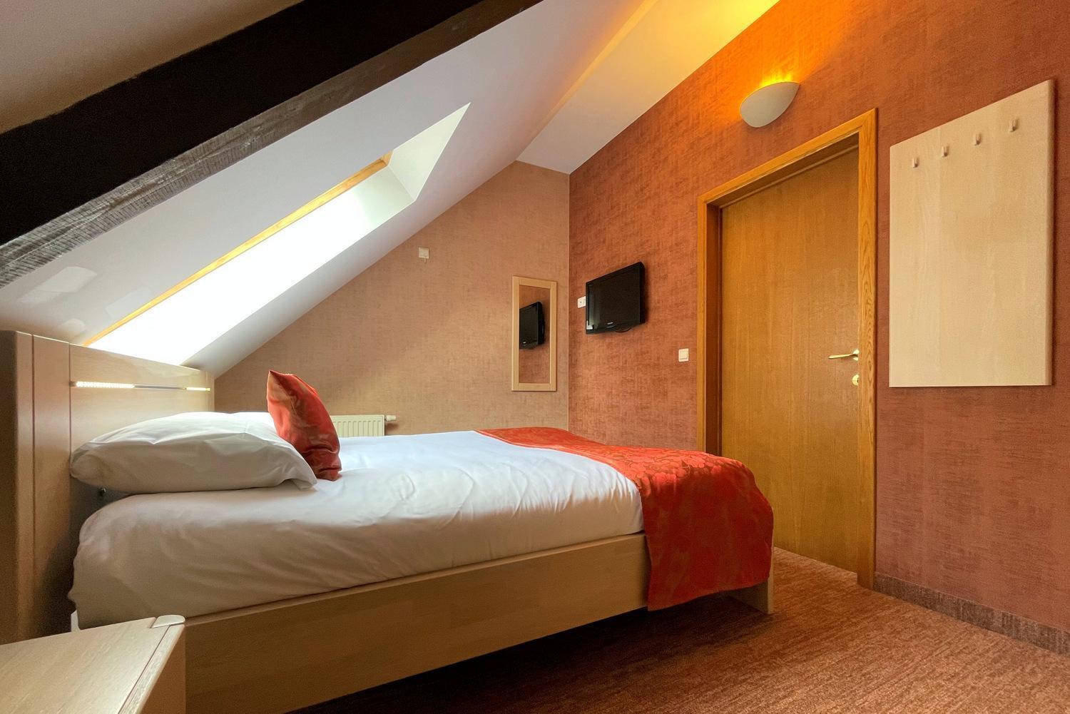 Hotel Des Comtes Durbuy Ruang foto